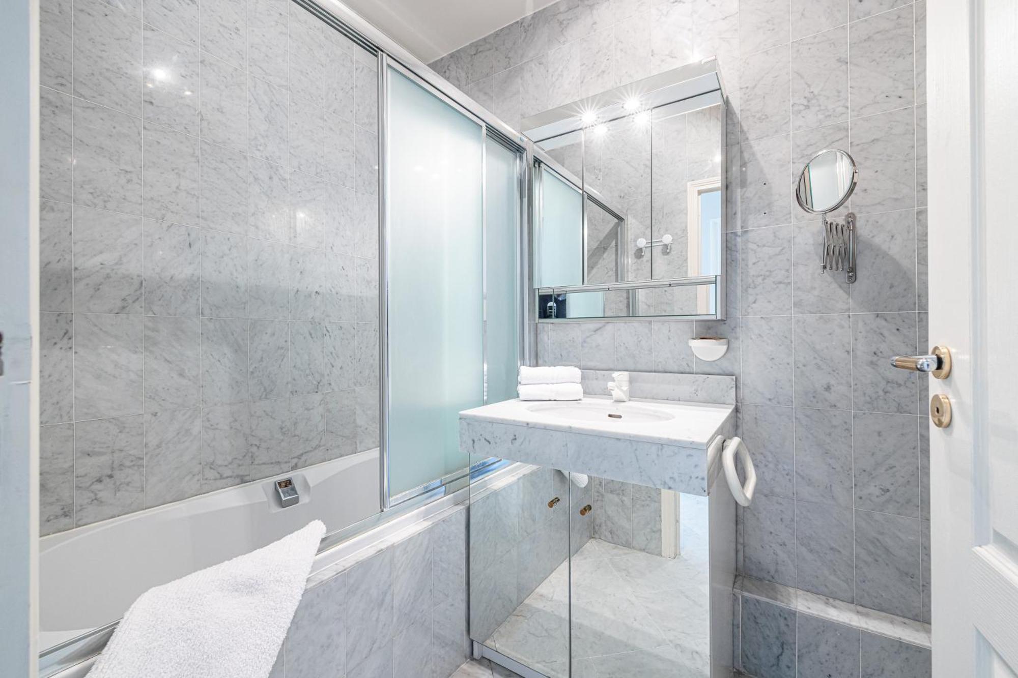 Victoria Bergamote Attic - Happy Rentals Menton Exterior foto